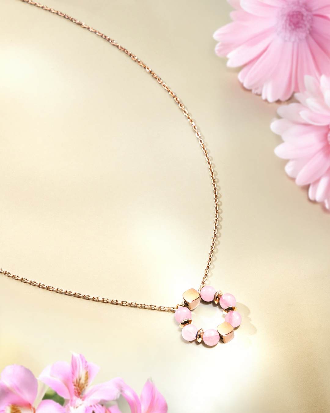 Packshot Anhänger Rosenquarz  Auroria