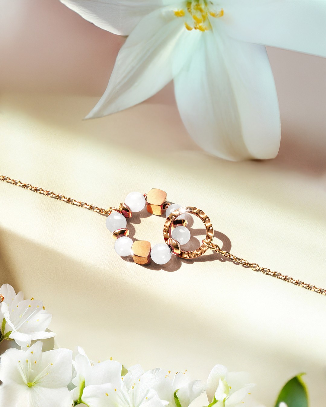 Packshot Armband Mondstein Selena