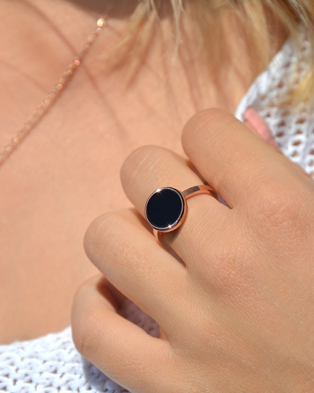 Lifestyle Ring  Onyx Carlopola