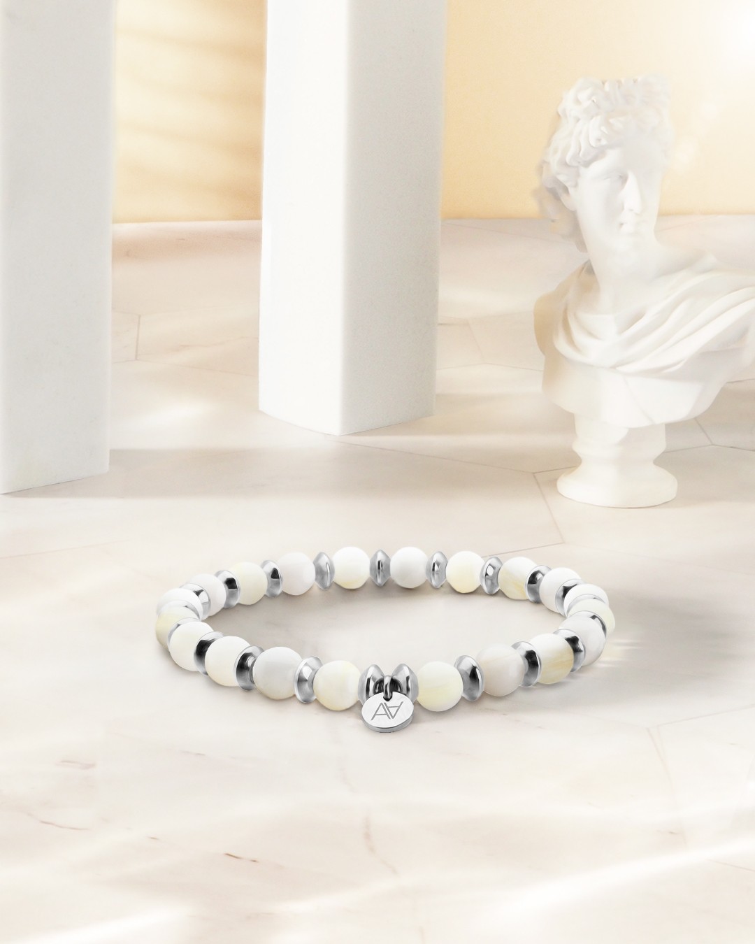 Lifestyle Armband Perlmutt Cardillo