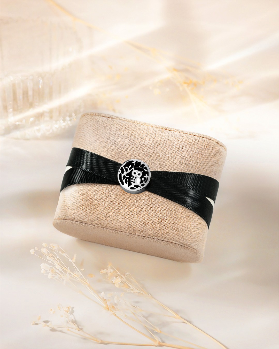 Packshot Gufotio Nero Ruban