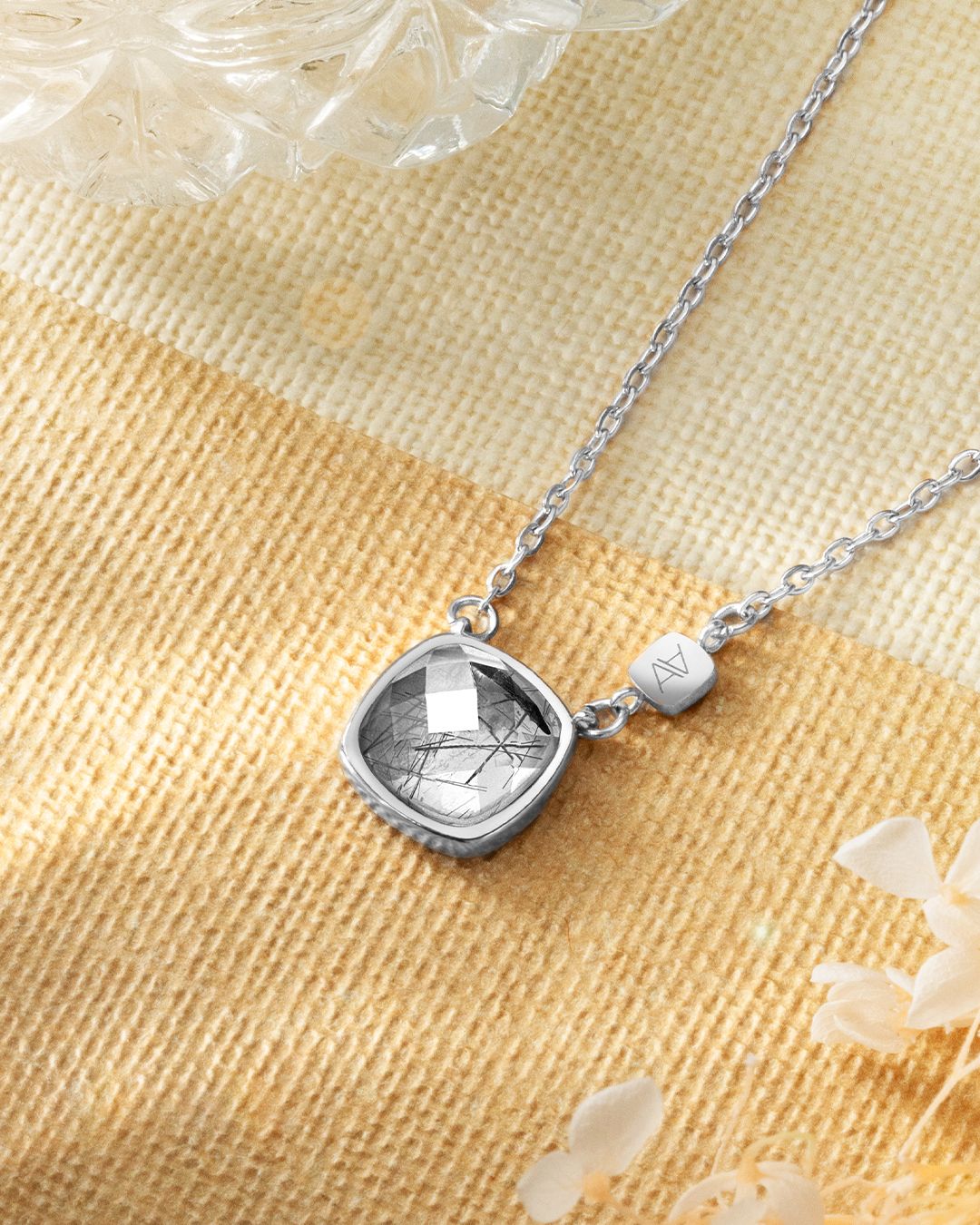 Packshot Anhänger Schwarze Rutilquarz Riminitio